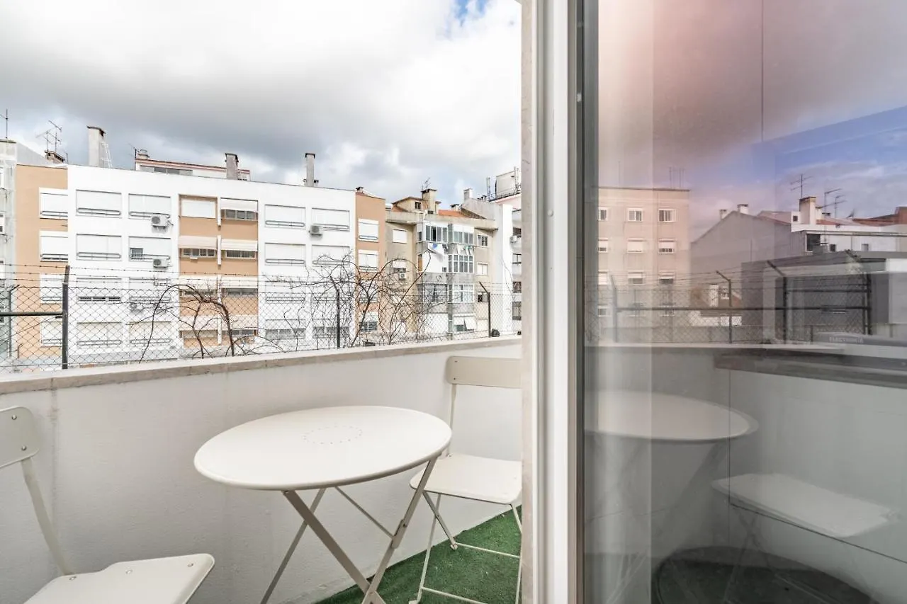 Akicity Anjos Rose Lisbon